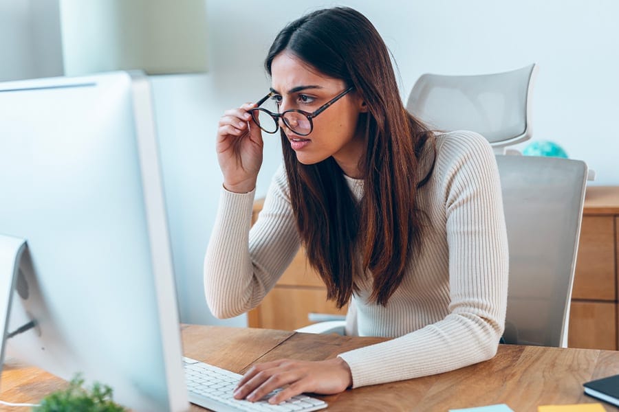 c est quoi la myopie docteur serdal sanak chirurgien ophtalmologue specialiste chirurgie refractive cataracte bruxelles